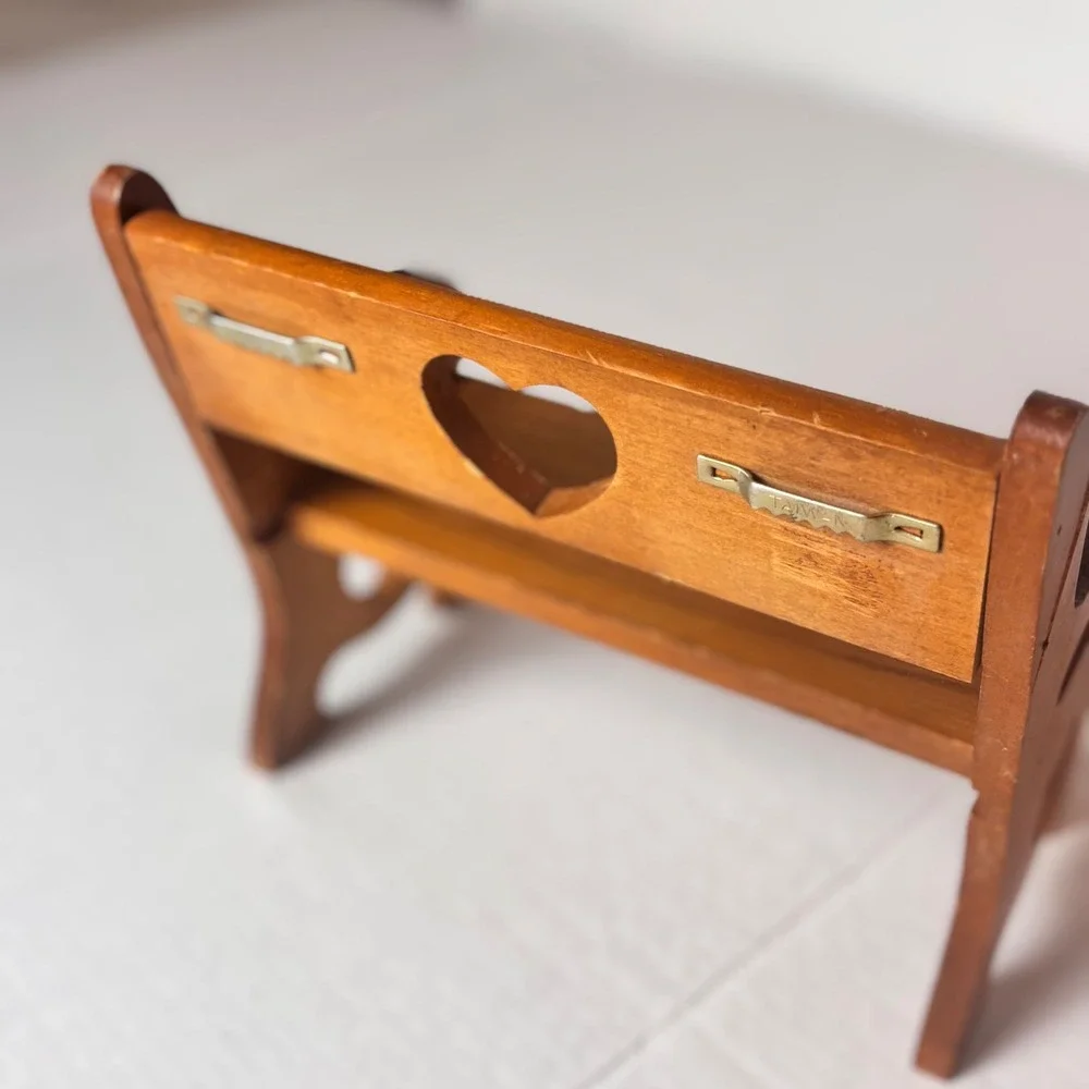 Vintage Wooden Miniature Heart Bench Wall Shelf sitter  Farmhouse Cottagecore 9